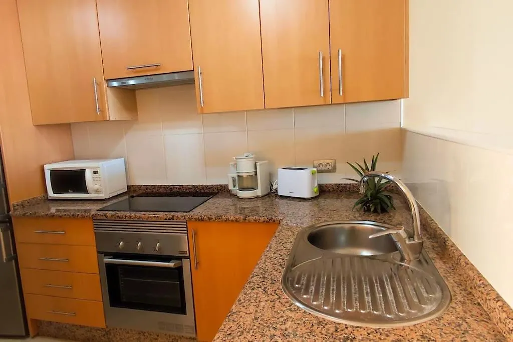 Beach And Pool View , 4 People, And Free Wifi Apartment Poris de Abona