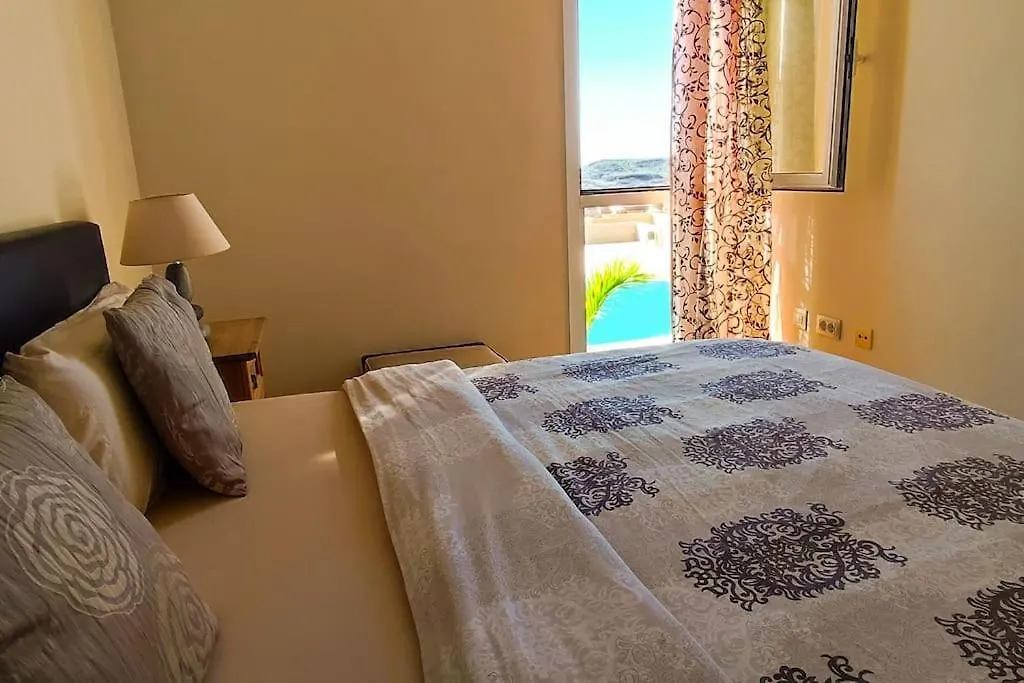 Beach And Pool View , 4 People, And Free Wifi Apartment Poris de Abona