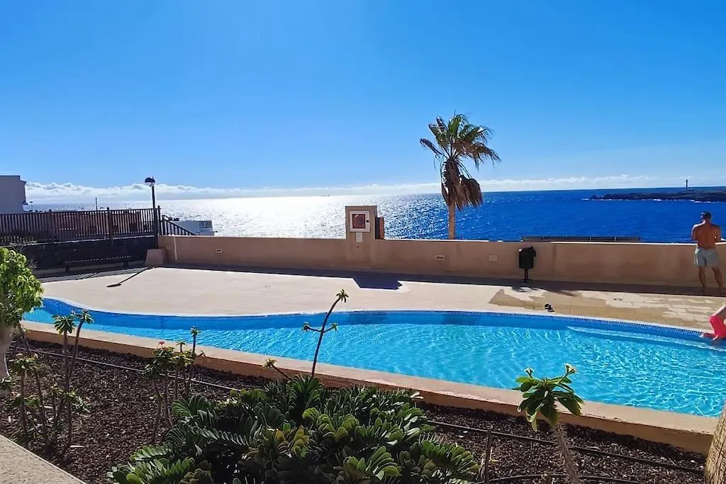 Beach And Pool View , 4 People, And Free Wifi Apartment Poris de Abona